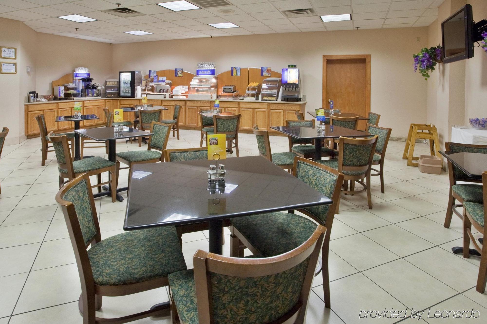 Clarion Pointe Jacksonville Near Camp Lejeune Restaurant photo